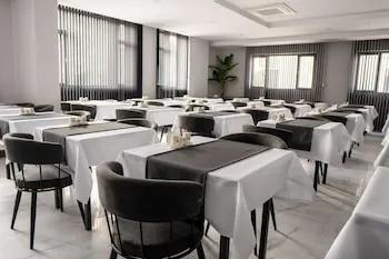 Marlen Hotel