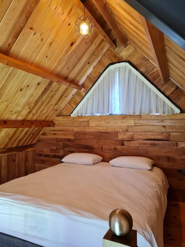 Elite Çatı Katı (Loft)