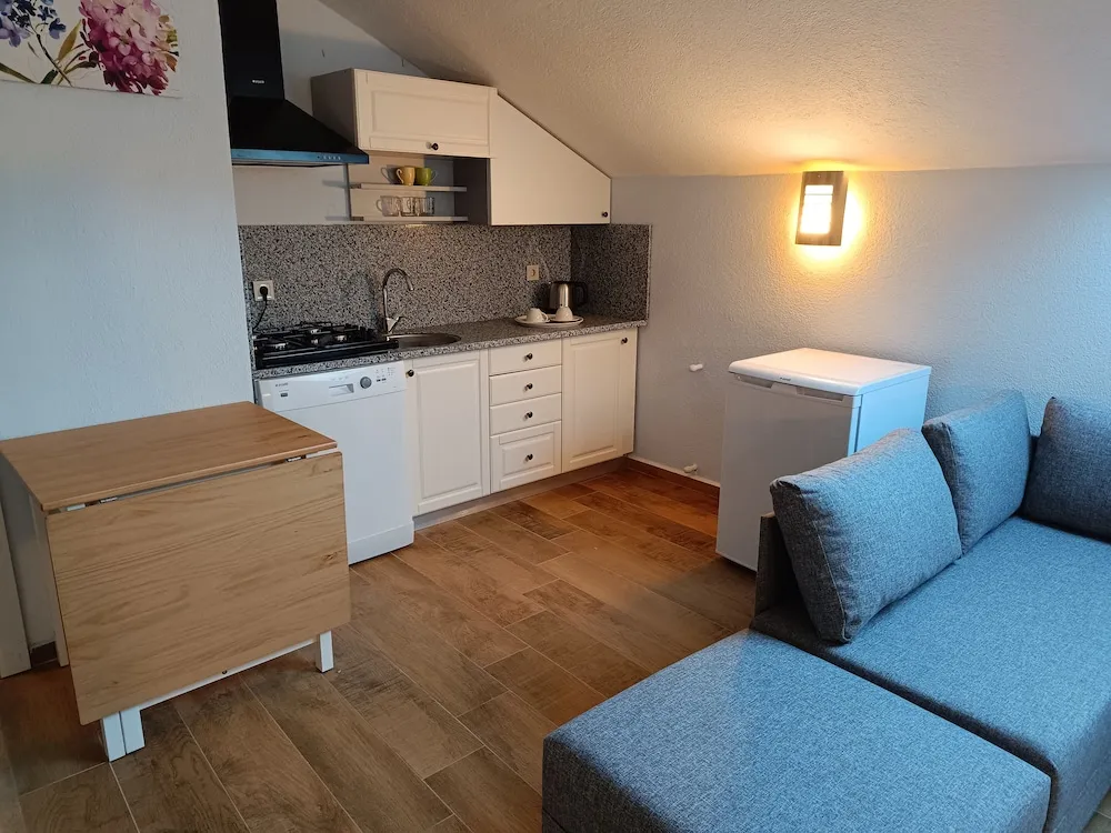 Çatı Katı (Loft), Balkon, Dağ Manzaralı