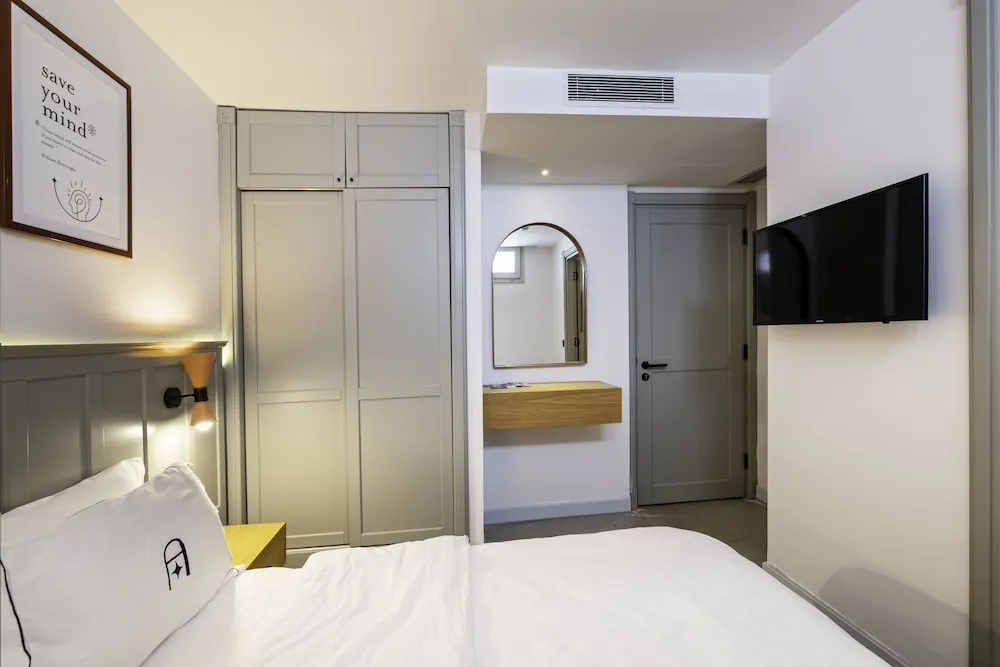 Basic Oda, Zemin Kat