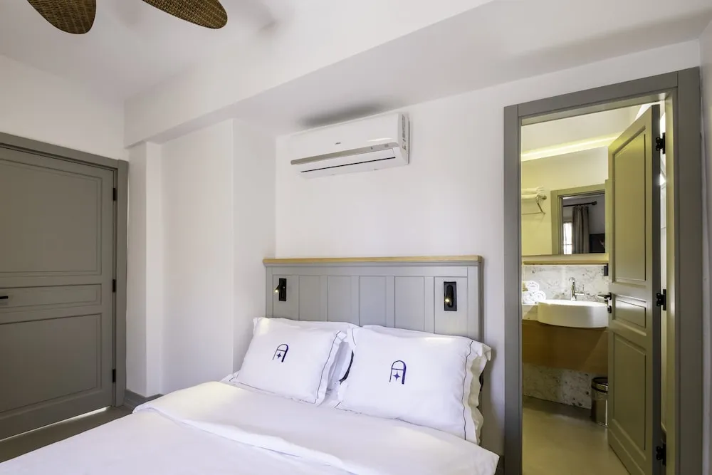 Standard Tek Büyük Yataklı Oda