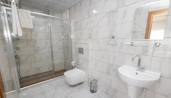 Askar Port Hotel By Continent