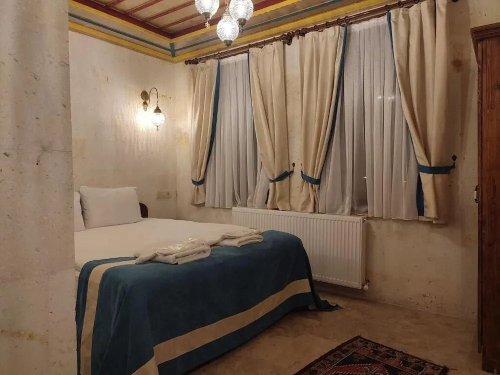 Economy Tek Büyük Yataklı Oda