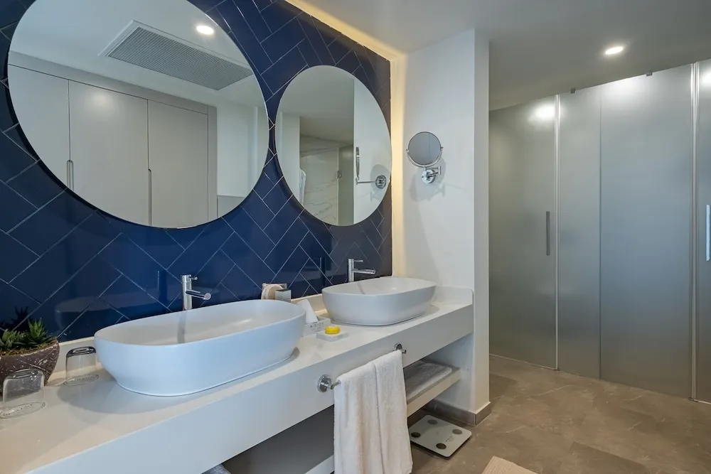 Grand Deluxe with Sea View