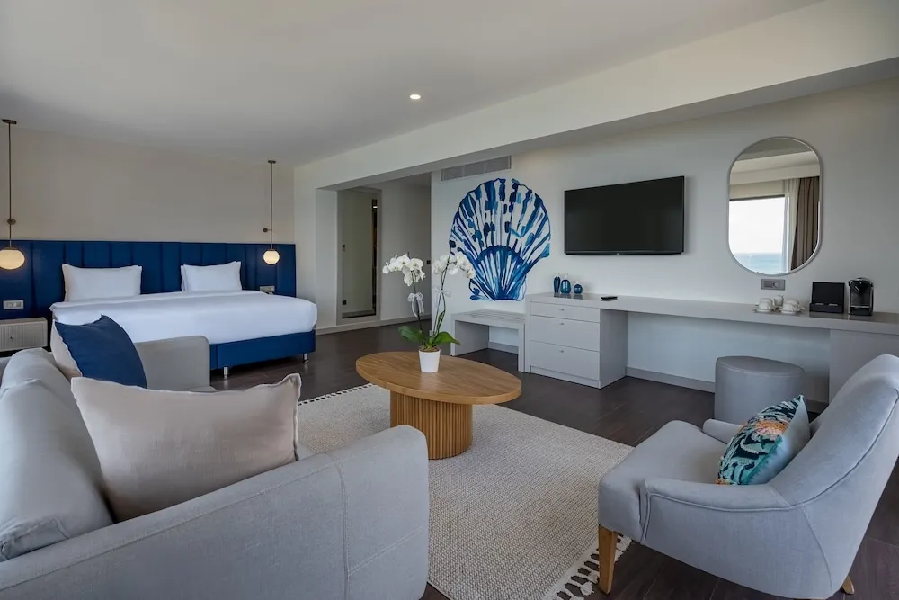 Grand Deluxe with Sea View