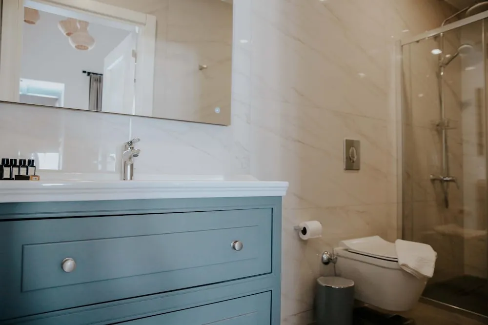 Deluxe Room, Bay Window