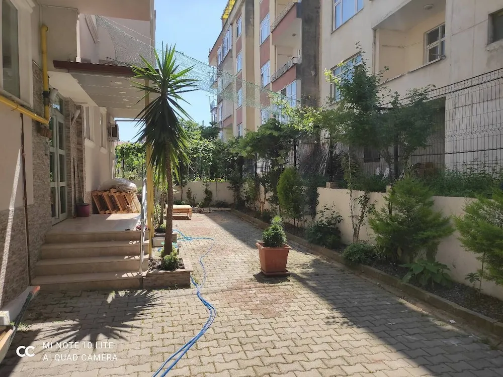 Bahçe