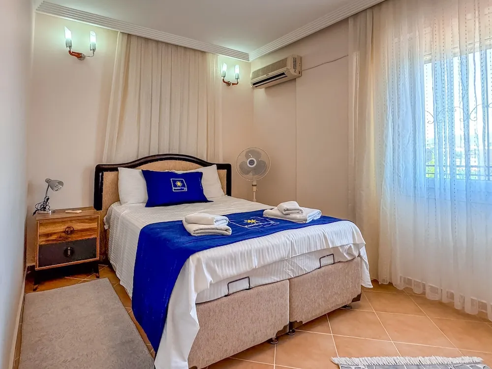 Villa, Bahçe Manzaralı