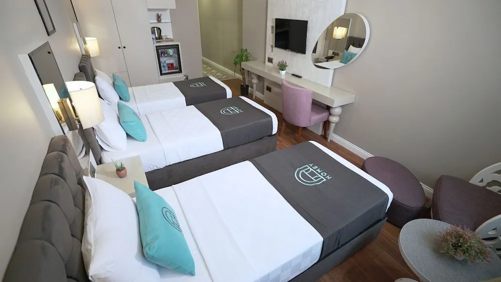 Standard Üç Kişilik Oda