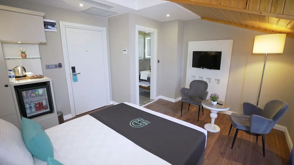 Junior Tek Büyük Yataklı Oda