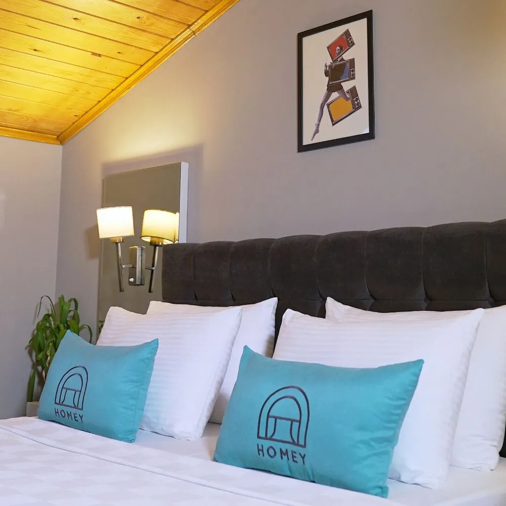 Junior Tek Büyük Yataklı Oda