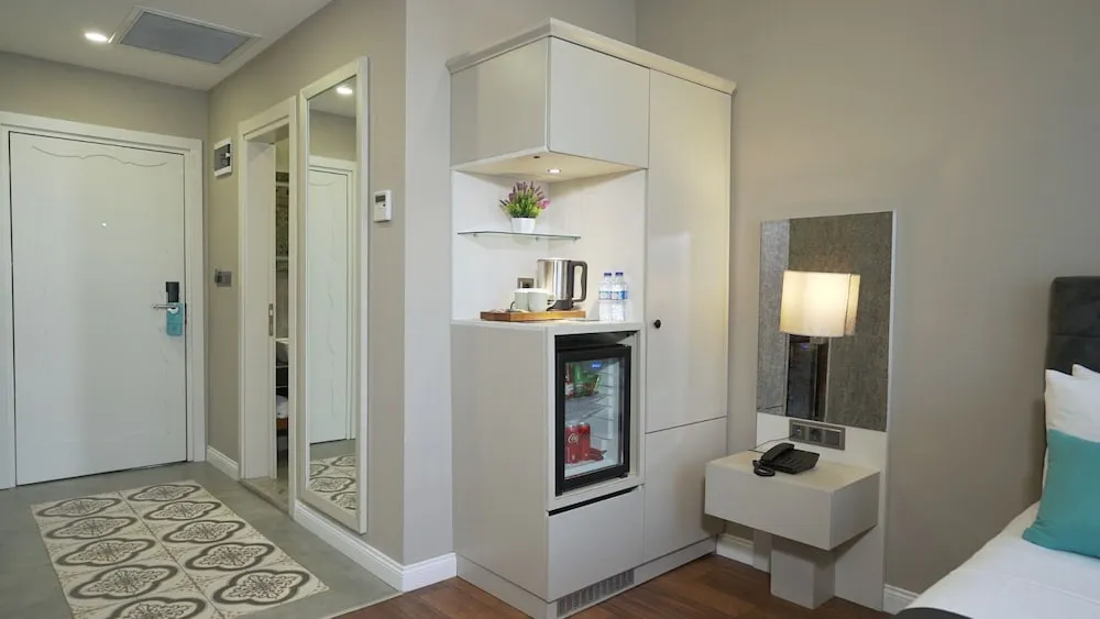 Comfort Tek Büyük Yataklı Oda