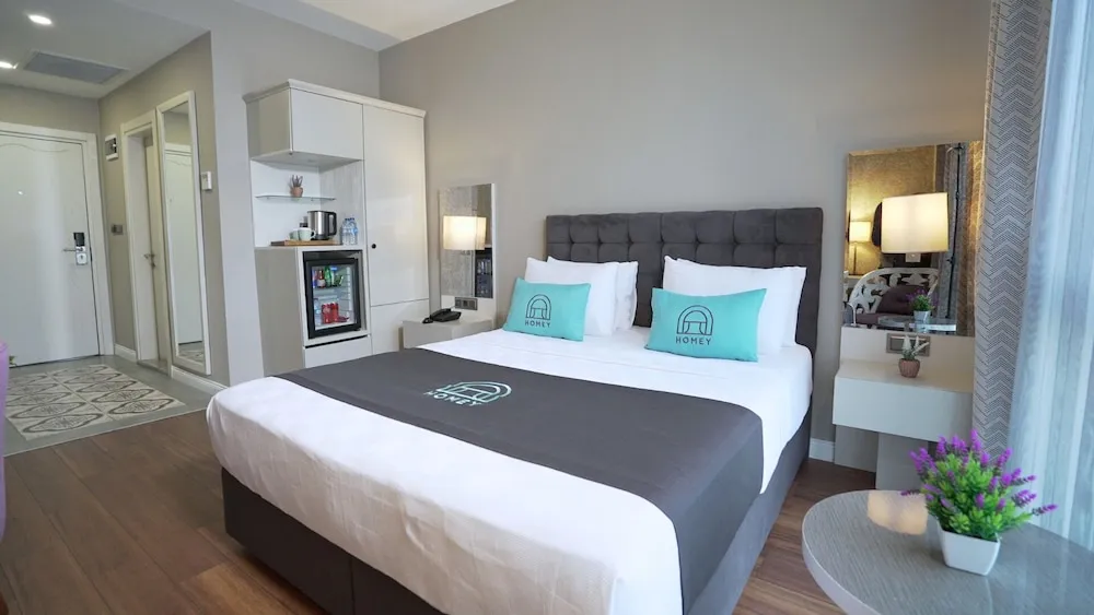 Comfort Tek Büyük Yataklı Oda