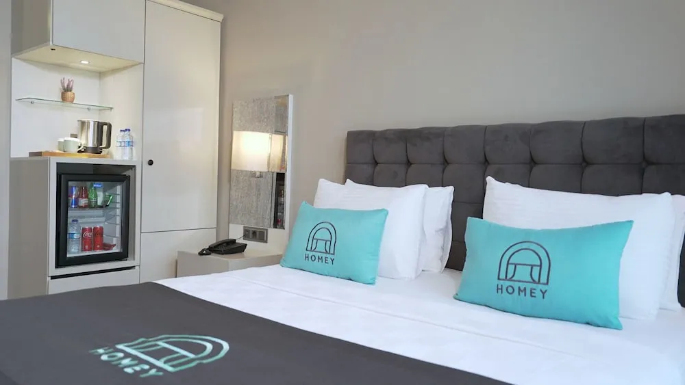 Comfort Tek Büyük Yataklı Oda