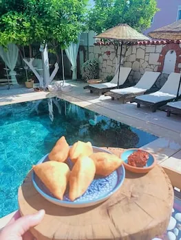 Badem İçi Butik Otel