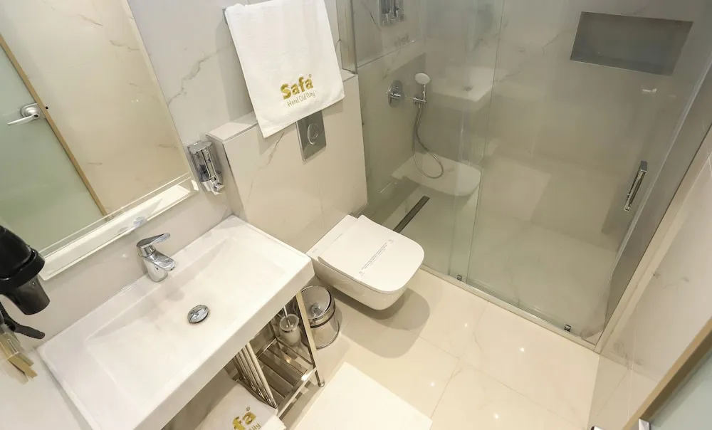 Deluxe Tek Büyük veya İki Ayrı Yataklı Oda