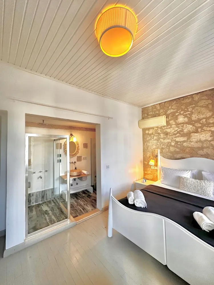 Elite Tek Büyük Yataklı Oda