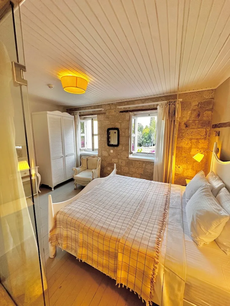 Design Tek Büyük Yataklı Oda