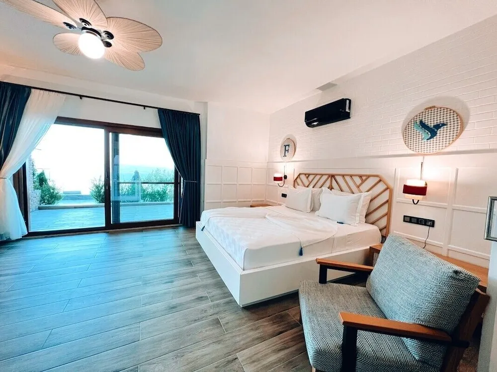 Junior Suite With Pool Entrance