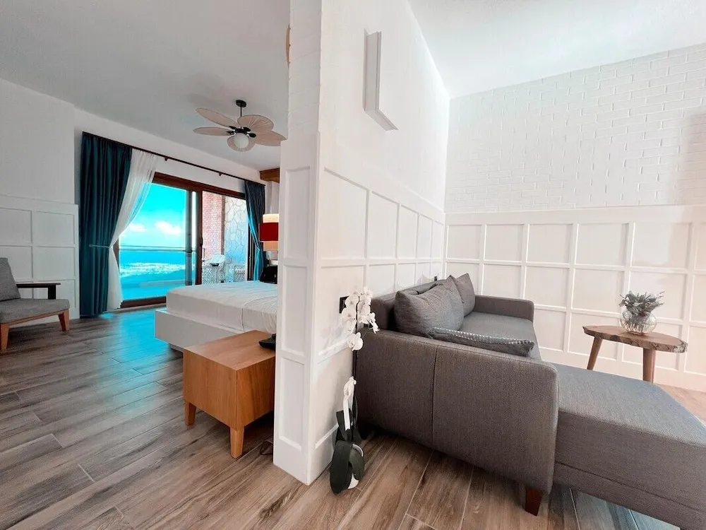 Suite With Jacuzzi
