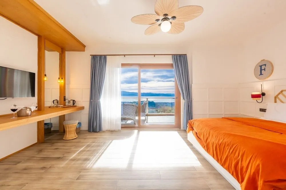 Suite Room With Sea View