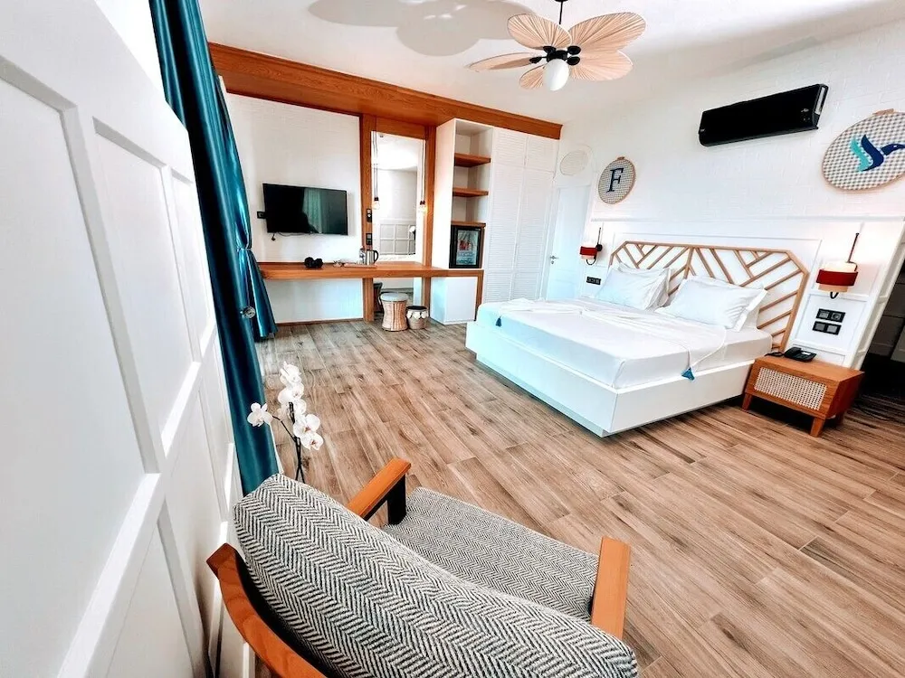 Suite Room With Sea View