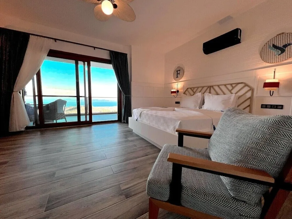 Suite Room With Sea View