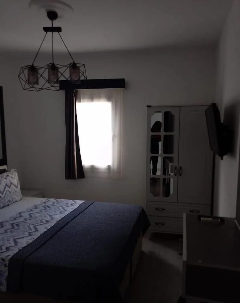 Economy Oda, Şehir Manzaralı