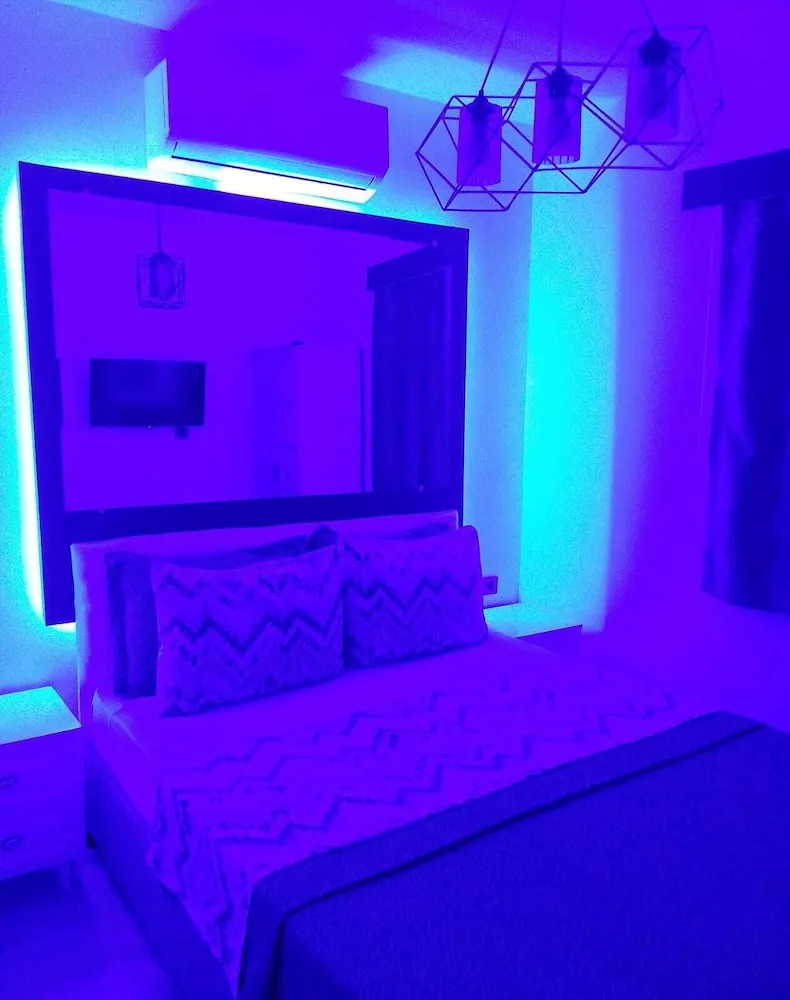 Economy Oda, Şehir Manzaralı