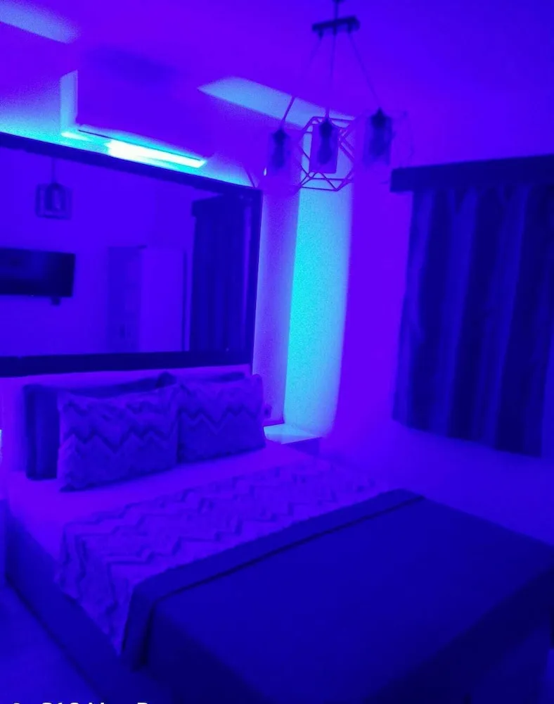 Economy Oda, Şehir Manzaralı