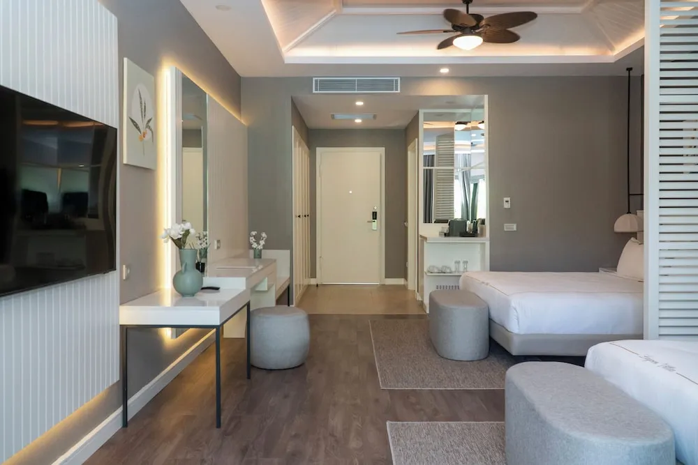 Superior Villa, Havuz Kullanımı, Havuz Manzaralı