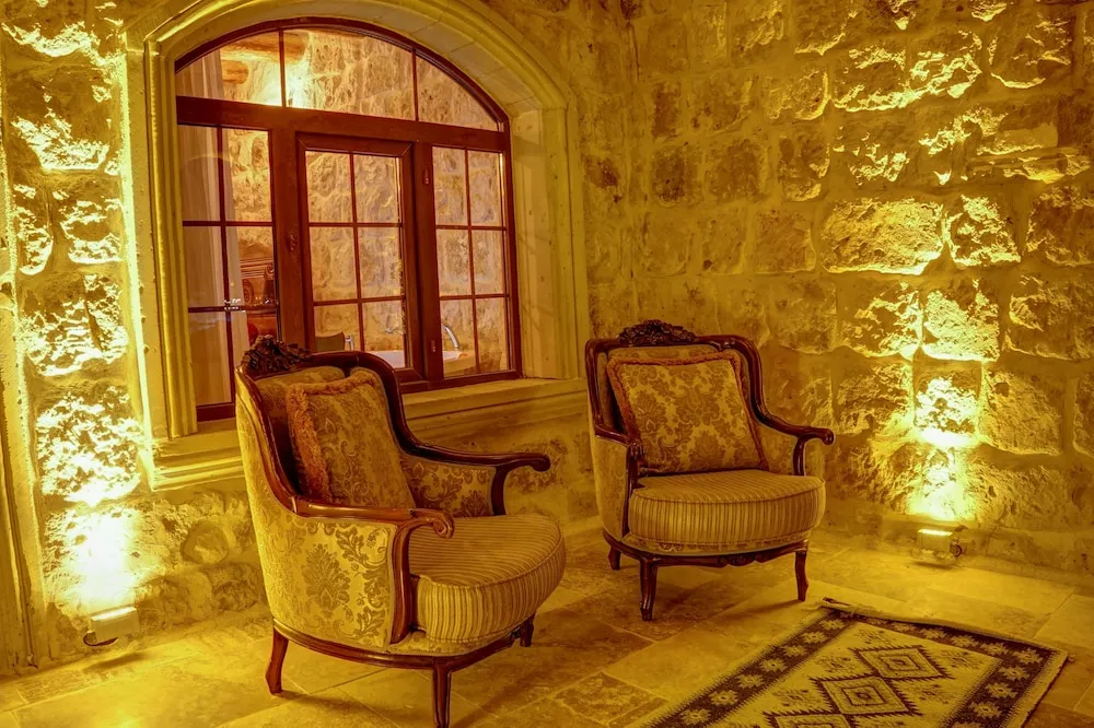 Honeymoon Tek Büyük Yataklı Oda