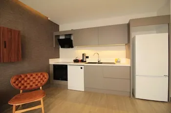 A'la Grand Residence