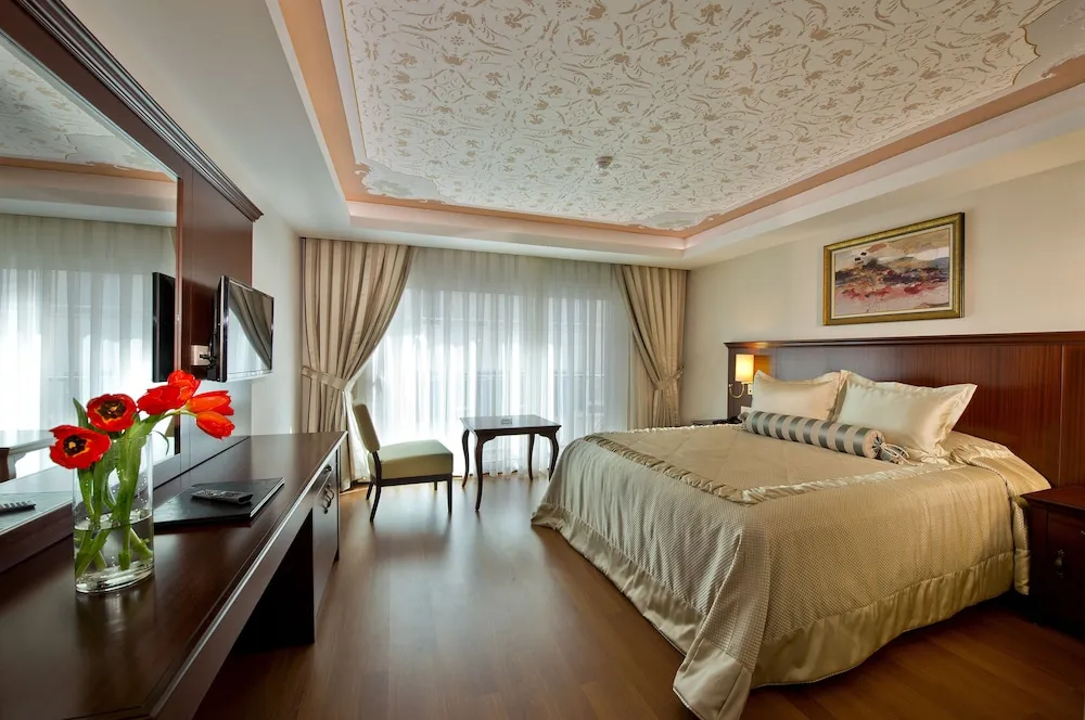 Deluxe Oda, Kısmi Deniz Manzaralı