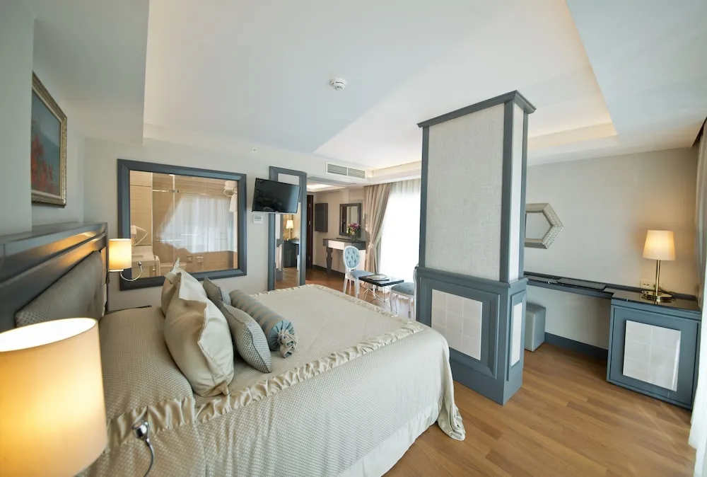 Deluxe Oda, Kısmi Deniz Manzaralı