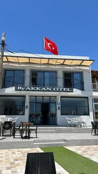 By Akkan Otel