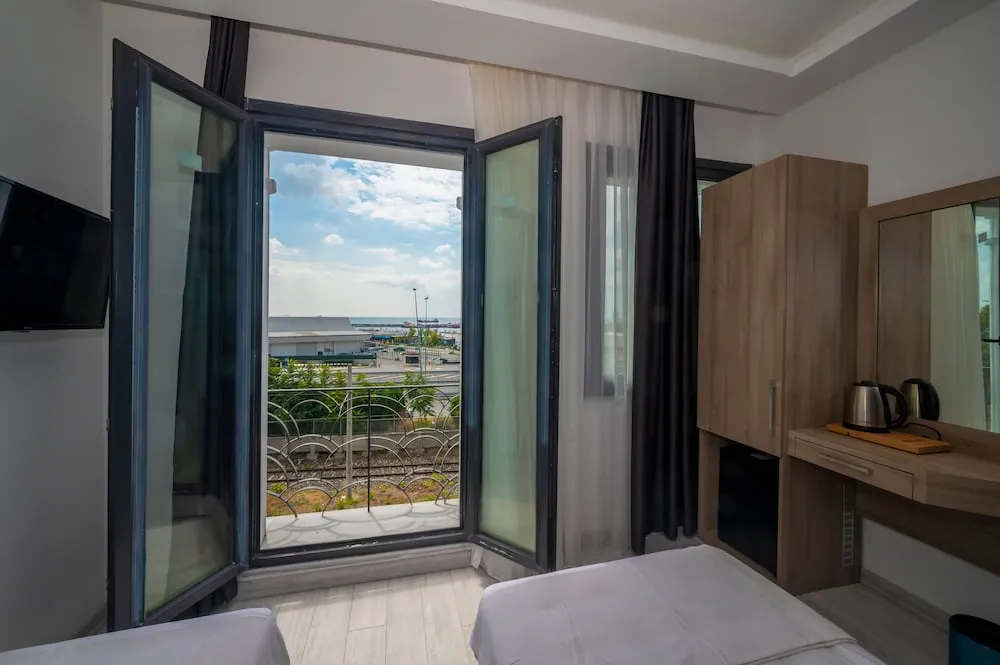 Basic İki Ayrı Yataklı Oda