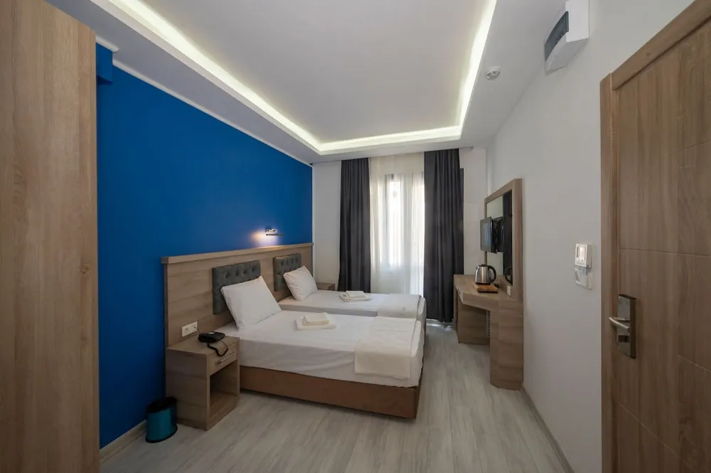 Basic İki Ayrı Yataklı Oda