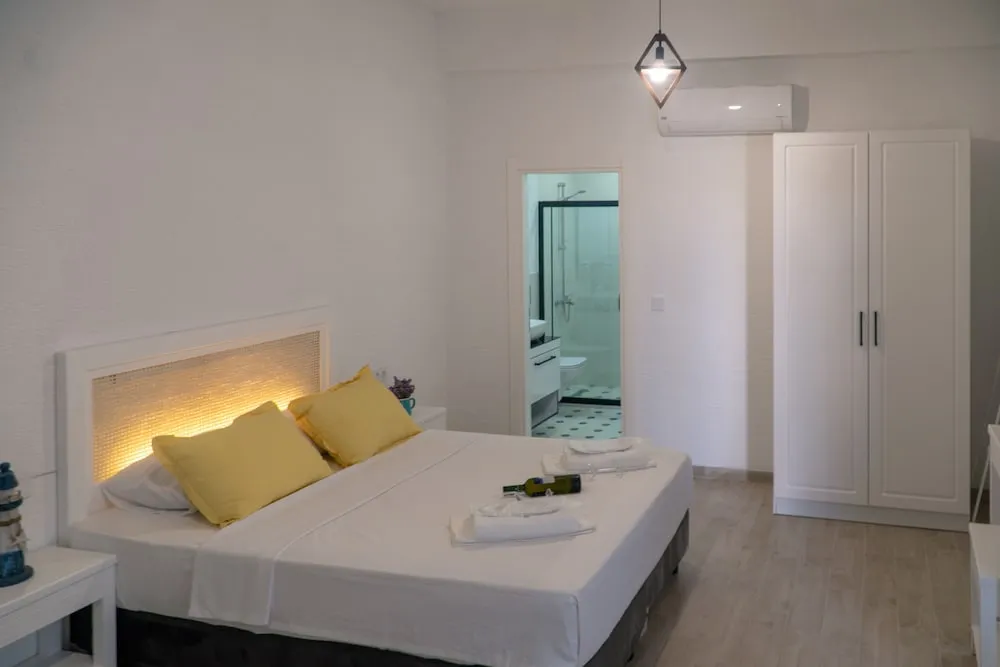 Deluxe Garden Room