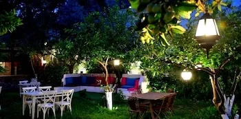 Double Inn Marina Hotel