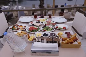 Melisko Beach Hotel