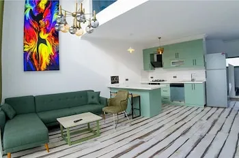 Villa Chives