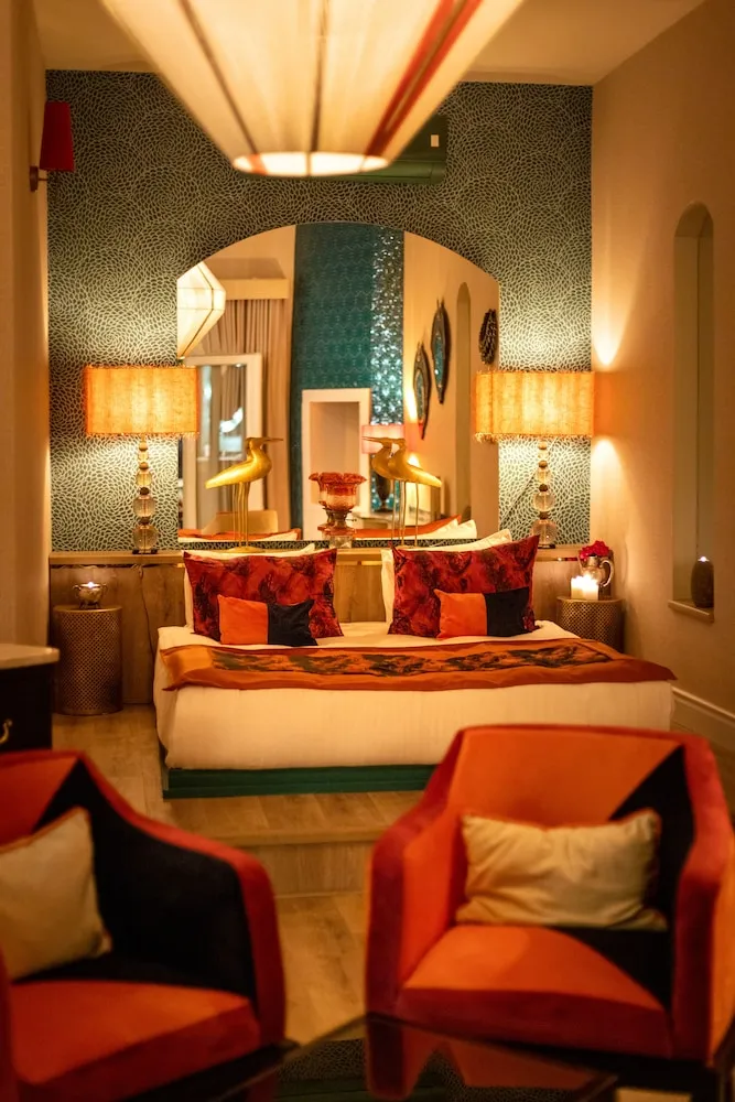 Executive Love Suite