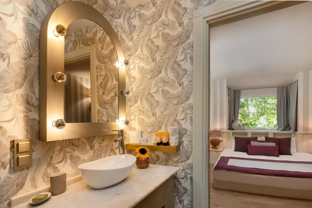 Jakuzili Junior Suite