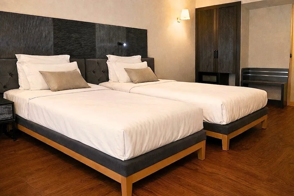 Standard Oda, 2 Tek Kişilik Yatak, Sigara İçilmez, Şehir Manzaralı