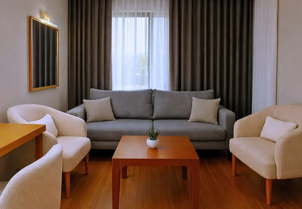 Business Süit, 1 Büyük (Queen) Boy Yatak, Sigara İçilmez, Şehir Manzaralı (with Sofabed)