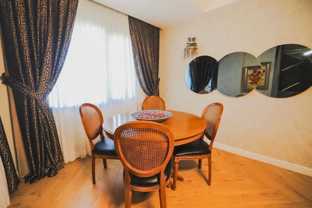 Süit, 1 En Büyük (King) Boy Yatak, Balkon, Şehir Manzaralı