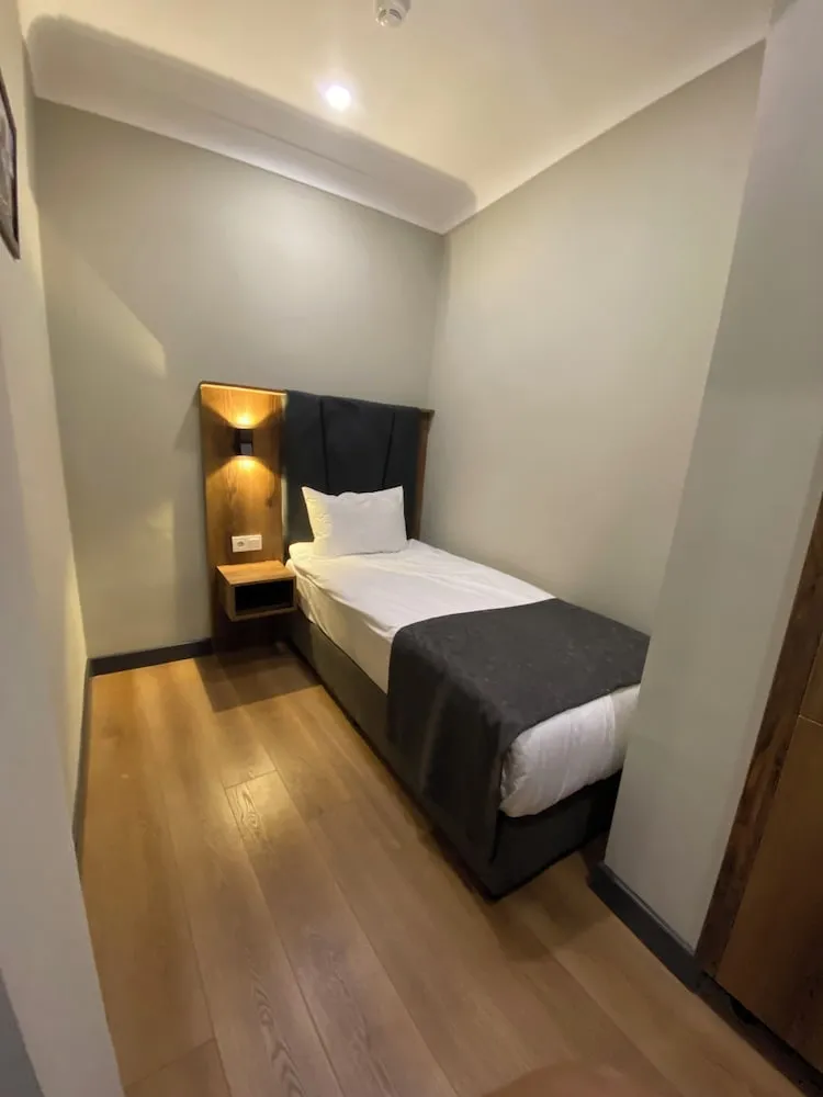 Standard Üç Kişilik Oda