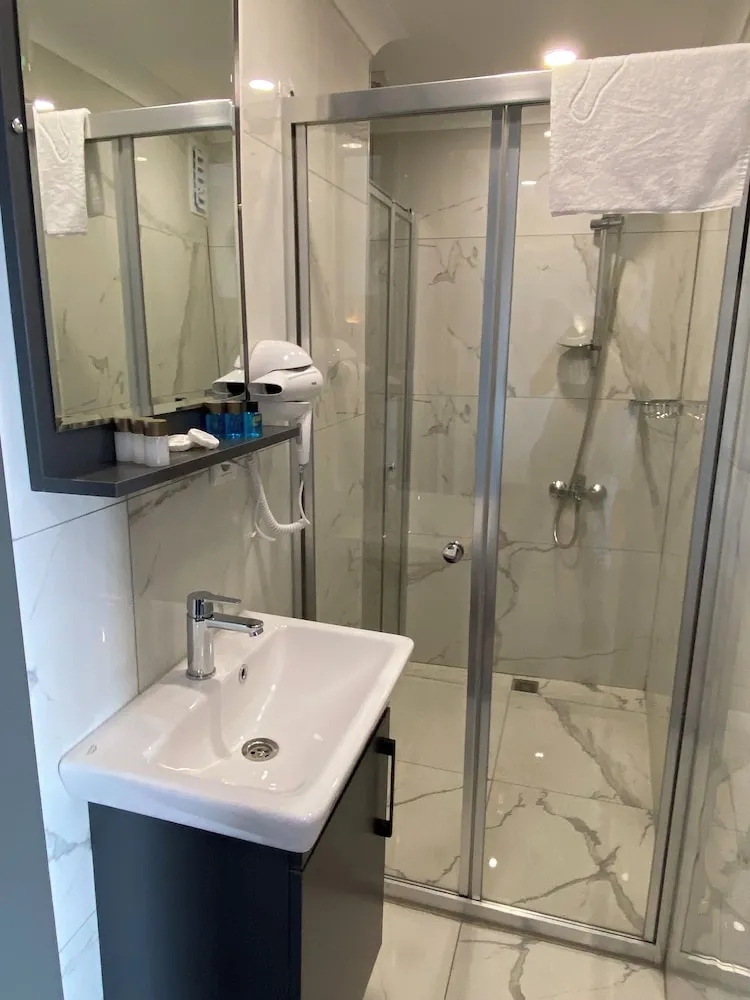 Standard Üç Kişilik Oda