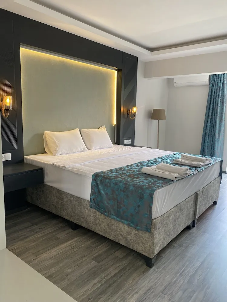 Deluxe Tek Büyük Yataklı Oda, 1 Yatak Odası